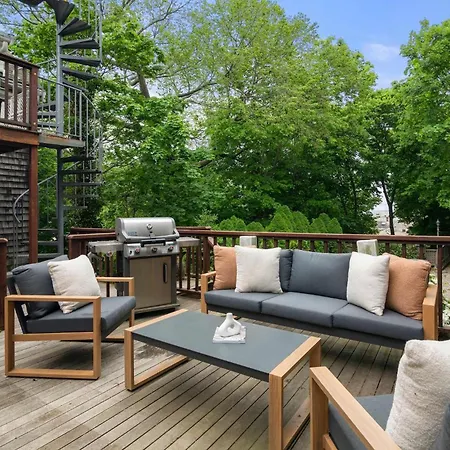 Rare Private Deck Dog Friendly Walk To Harbor Vila